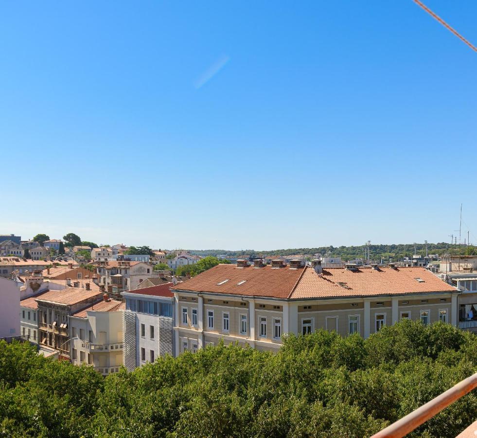 Giardini Panorama - Penthouse In The Heart Of Pula Appartement Buitenkant foto
